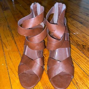 Brown wedges